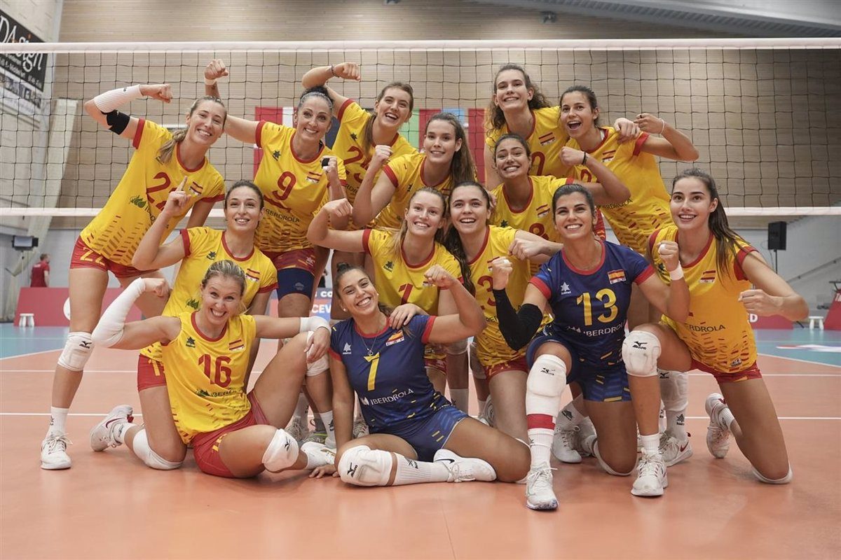 20/08/2022 Voleibol/Selección.- España vence a Dinamarca (0-3) en su estreno en el Preeuropeo.

La selección española femenina de voleibol derrotó a Dinamarca en su casa (0-3) en el primer partido del Preeuropeo (17-25/16-25/19-25), disputado este sábado en el pabellón Lillebeltshallen de Middelfart, y clasificatorio para el Campeonato de Europa de 2023.

DEPORTES
RFEVB